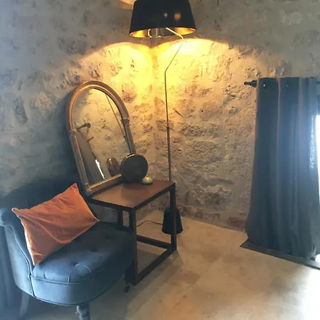 D'argile, Charming - Private Pool & Views * Saint-Cyprien (Lot)
