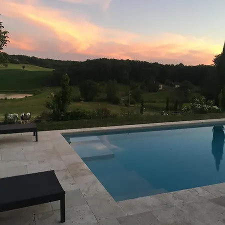 D'argile, Charming - Private Pool & Views Apartment Saint-Cyprien (Lot)